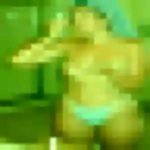 Contacte Karima, 19 ans à Alès en privé