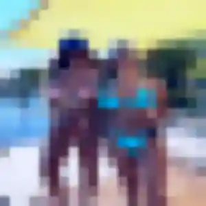 Photo de Nina à Auneau-Bleury-Saint-Symphorien (42 ans) - rencontre sexy anonyme