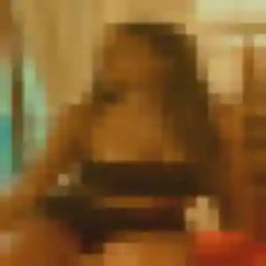 Rencontre Brunehilde, 32 ans à Bourg-en-Bresse en privé