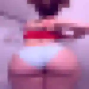 Rejoins Joana, 28 ans à Brignais en privé