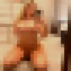 Photo sexy de Monique, 22 ans à Calais - plan discret
