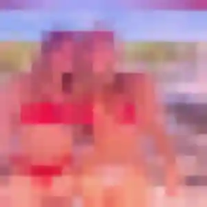 Suzanne, 31 ans, connectée à Cambo-les-Bains pour une rencontre coquine