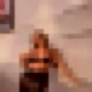 Karine, 23 ans, connectée à Caumont-sur-Durance pour une rencontre coquine