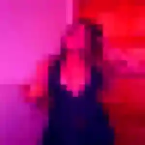 rencontre sexy à Charenton-le-Pont : photo de Gladys, 27 ans - sans engagement