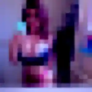 Karine de Decize, 27 ans - rencontre sexy en toute liberté