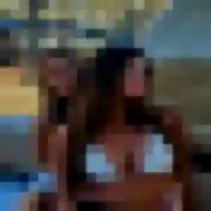 Lucie (41 ans) à Dompierre-sur-Mer propose un rencontre sexy aujourd'hui