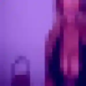 Naomi, 19 ans, dispo pour rencontre sexy à Elbeuf