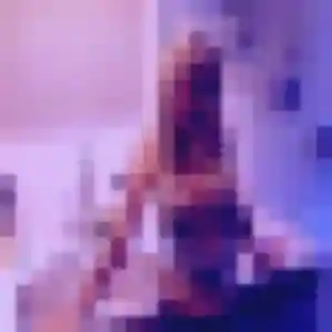 Jacqueline, 19 ans, en ligne à Floirac pour un rencontre sexy