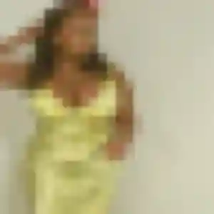 rencontre sexy à Fontenay-aux-Roses : photo de Estelle, 24 ans - accès libre