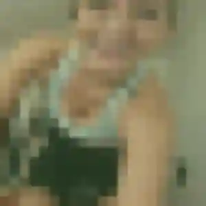 Cecile, 23 ans, en ligne à Gargenville pour une rencontre coquine