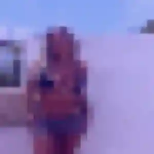Rencontre Tessa, 33 ans à Issoire gratuitement