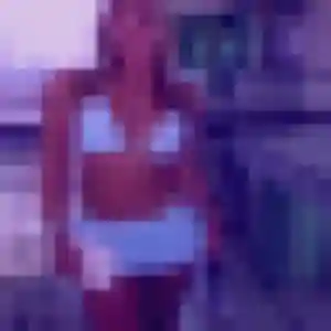 Suzanne de Magny-le-Hongre, 43 ans - rencontre sexy en toute liberté
