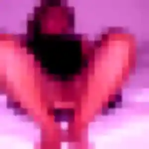 Lise (22 ans) à Mondeville attend un rencontre sexy ce soir