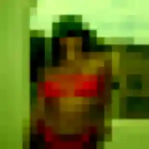 Nina, 20 ans, en ligne à Montataire pour une rencontre coquine