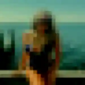 rencontre sexy à Montbrison : photo de Joanne, 19 ans - accès libre