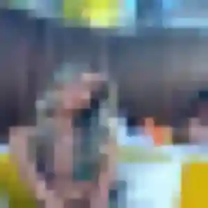 Melanie, 24 ans, en ligne à Nouzonville pour une rencontre coquine