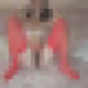 Belle Ursula, 28 ans à Pérenchies - voir sa photo