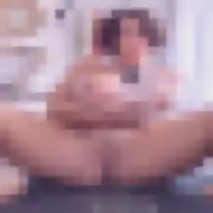Découvre Siham, 31 ans à Pierrefeu-du-Var en privé