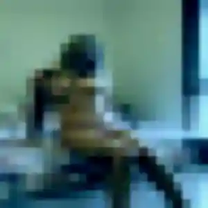 Découvre Bernadette, 27 ans à Pontoise en privé