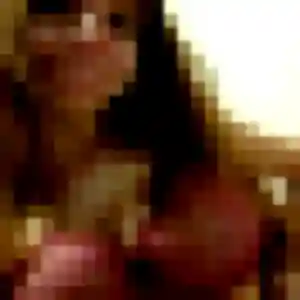 Huguette, 21 ans, disponible à Pouzauges pour une rencontre coquine