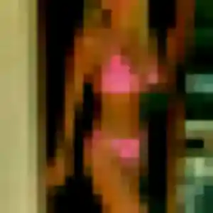 Iris (23 ans) à Prévessin-Moëns propose un rencontre sexy ce soir