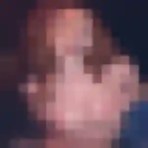 Contacte Eugenie, 20 ans à Roquevaire en privé