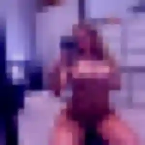 Belle Helena, 34 ans à Saint-Michel-Chef-Chef - la contacter