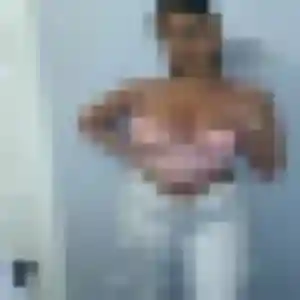 Laetitia, fille de 38 ans propose rencontre sexy à Saint-Pierre-en-Faucigny