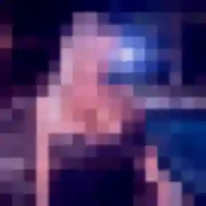 Photo privée de Elvire, 21 ans à Sainte-Livrade-sur-Lot - plan discret