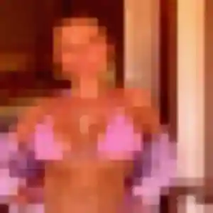 Charmante Nadia, 35 ans à Tarascon - voir sa photo