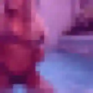 Estee (21 ans) à Unieux attend un rencontre sexy aujourd'hui