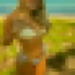 Découvre Eglantine, 27 ans à Vineuil gratuitement